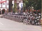 Grupo de policías en motocicletas. Click here to see full size